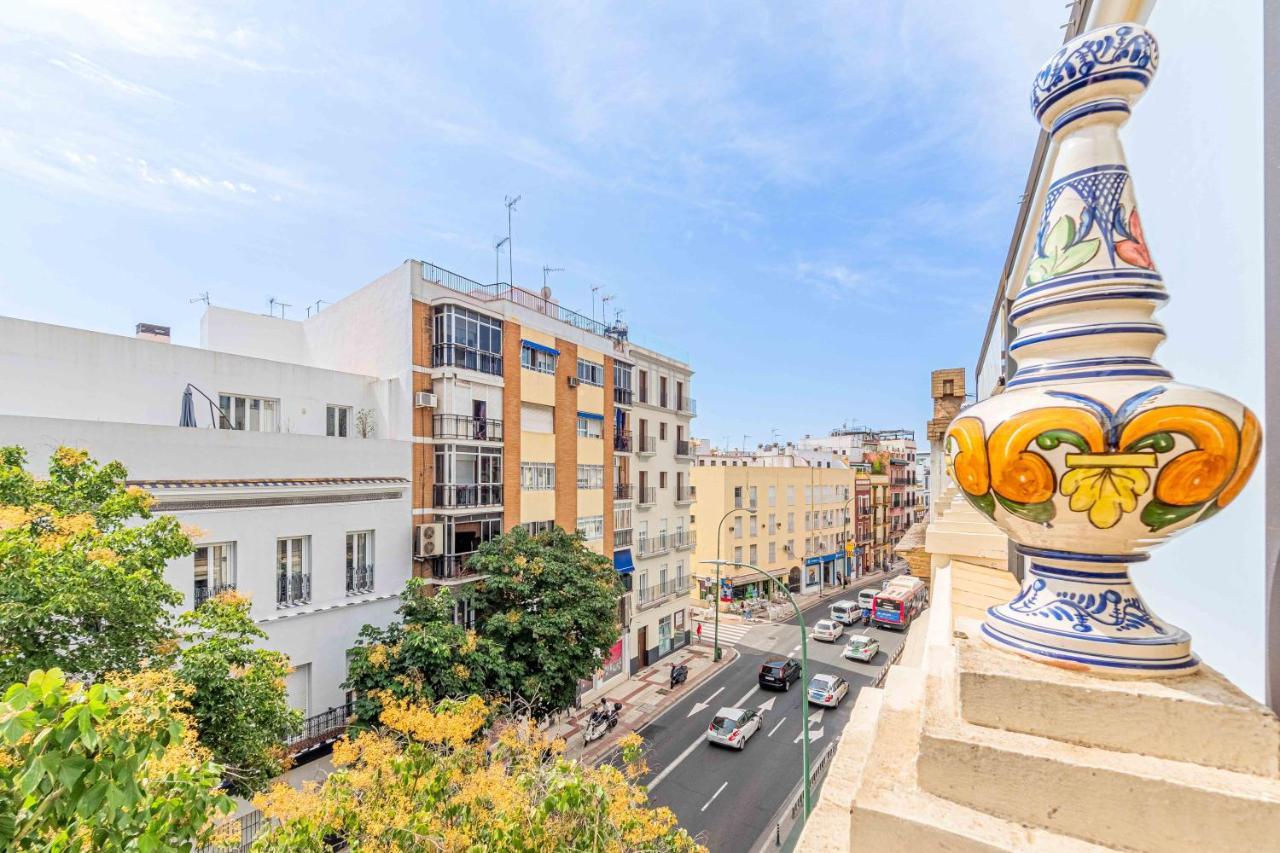 Apartamentos Recaredo 7, Aticos Con Terraza Seville Exterior photo